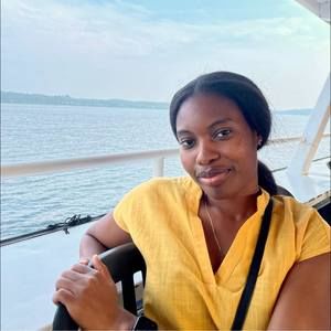 Meet your Posher, Nikki
